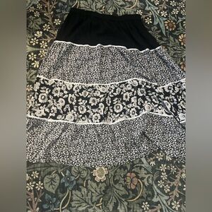 American Vintage Black and White Floral Maxi Skirt